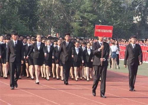 南昌斗气学生爆料案件最新,校园冲突背后的真相揭露 第1张 南昌斗气学生爆料案件最新,校园冲突背后的真相揭露 第1张