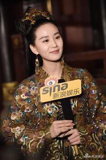 杨幂采访口音最新爆料,揭秘明星私下语言魅力  第1张